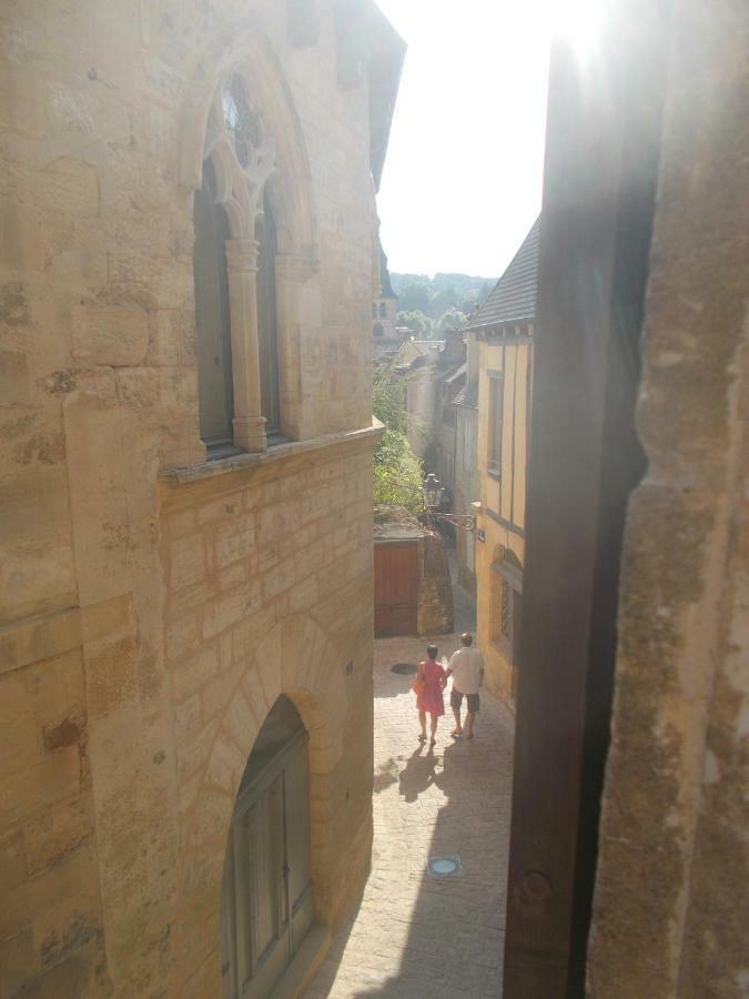 Appartement de charme centre historique Sarlat Extérieur photo